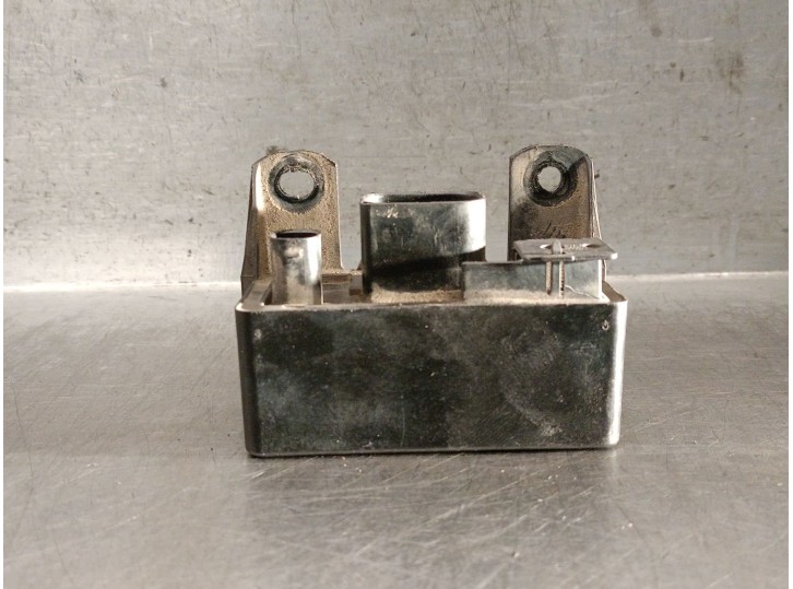 Recambio de caja precalentamiento para mercedes-benz clase c (w203) berlina 2.2 cdi cat referencia OEM IAM A0255452832 A02554528