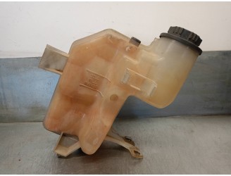 Recambio de deposito expansion para land rover discovery 2.7 td v6 cat referencia OEM IAM PCF500015  5 PUERTAS
