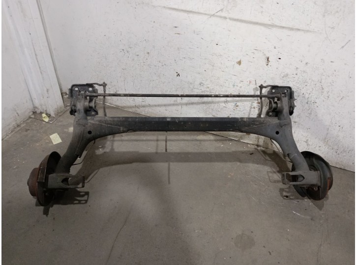 Recambio de puente trasero para audi a4 b5 (8d2) 1.9 tdi referencia OEM IAM 8D0500047C 8D0500047C 