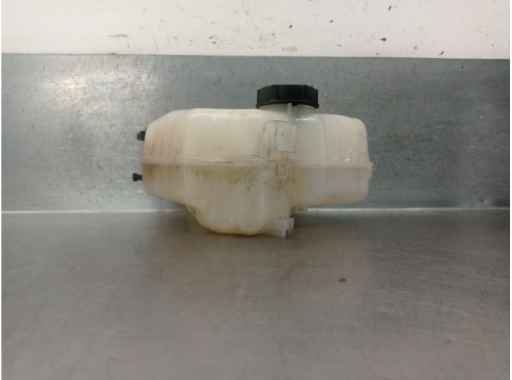 Recambio de deposito expansion para ford fiesta vi (cb1, ccn) 1.25 referencia OEM IAM 8V218K218 1513111 N05001A200 FOMOCO