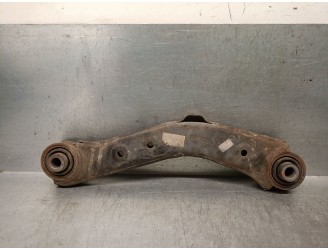Recambio de brazo suspension superior trasero derecho para hyundai ix35 (lm, el, elh) 2.0 crdi referencia OEM IAM 551002Y100 551