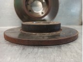 Recambio de disco freno trasero para volkswagen golf iii berlina (1h1) 1.8 referencia OEM IAM 357615601 