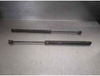 Replacement trunk / tailgate struts for Peugeot 307 Break/SW (S2) 1.6 16V CAT OEM IAM reference 9638605280 