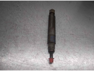 Recambio de inyector para renault kangoo (f/kc0) 1.9 dci diesel cat referencia OEM IAM 7700110397 0432193643 BOSCH