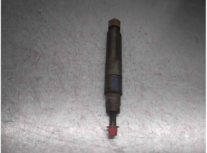 Recambio de inyector para renault kangoo (f/kc0) 1.9 dci diesel cat referencia OEM IAM 7700110397 0432193643 BOSCH