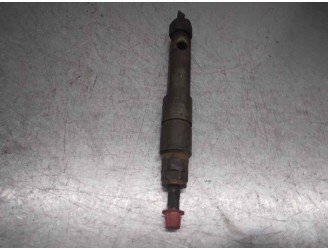 Recambio de inyector para renault kangoo (f/kc0) 1.9 dci diesel cat referencia OEM IAM 7700110397 0432193643 BOSCH