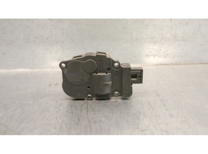 Recambio de motor apertura trampillas climatizador para bmw 3 coupé (e92) 320 d referencia OEM IAM EFB331 929888G
