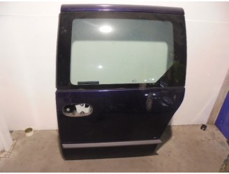 Recambio de puerta lateral corredera izquierda para chrysler voyager (gs) 2.4 family referencia OEM IAM 4675659AD MORADA 5 PUERT