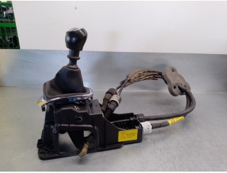 Recambio de palanca cambio para renault megane iii coupe 1.2 tce referencia OEM IAM 8201062921A 9615016B