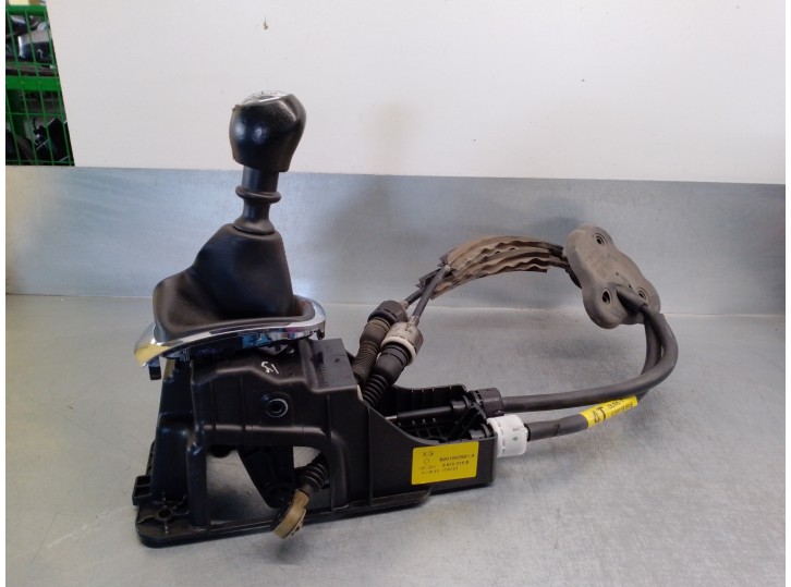 Recambio de palanca cambio para renault megane iii coupe 1.2 tce referencia OEM IAM 8201062921A  9615016B