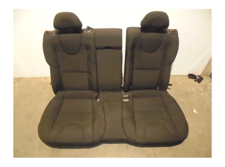Recambio de asientos traseros para volvo v40 básico referencia OEM IAM TELA NEGRA 5 PUERTAS