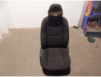 Recambio de asiento delantero derecho para volvo v40 básico referencia OEM IAM TELA NEGRA 5 PUERTAS