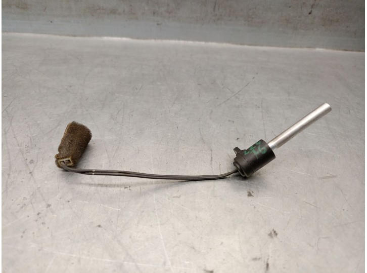 Recambio de sensor para ssangyong rodius ii 2.0 xdi referencia OEM IAM 671950  