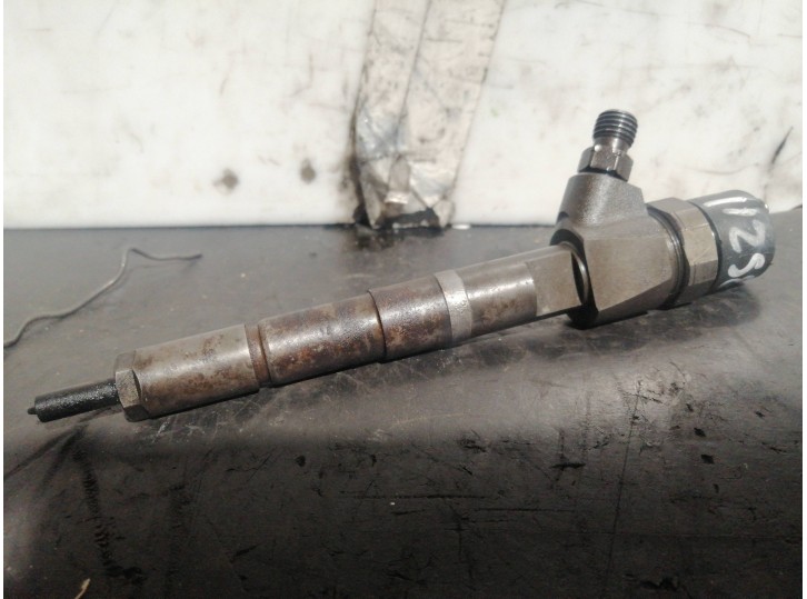 Recambio de inyector para lancia thesis (115) 2.4 jtd cat referencia OEM IAM 0445110111  