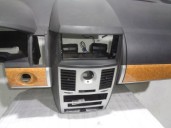 Recambio de salpicadero para chrysler grand voyager 2.8 crd cat referencia OEM IAM 68029743AA NEGRO 