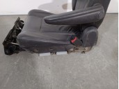 Recambio de asientos trasero derecho para chrysler grand voyager 2.8 crd cat referencia OEM IAM 4784548 CUERO NEGRO 5 PUERTAS