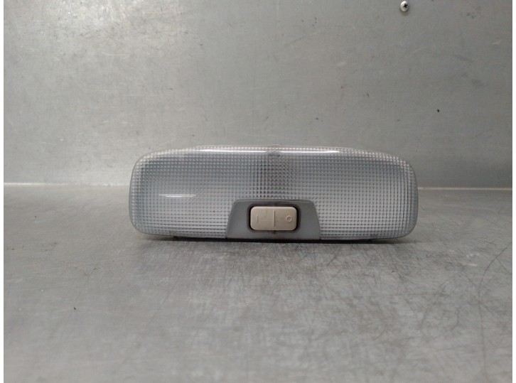 Recambio de luz interior para ford mondeo ber. (ca2) 1.8 tdci cat referencia OEM IAM 8A6A13776CA TRASERA 