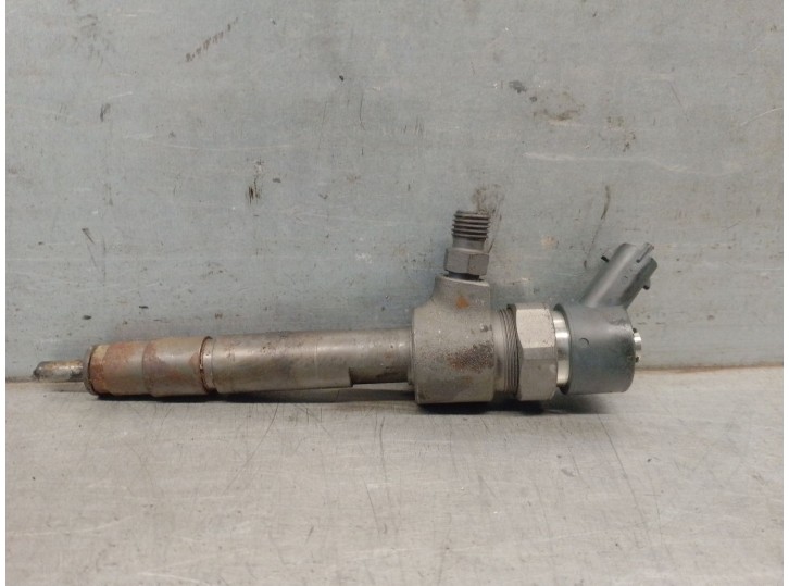 Recambio de inyector para alfa romeo 166 2.4 jtd cat referencia OEM IAM 0445110119  0445110119 BOSCH