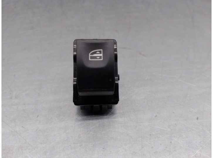 Recambio de mando elevalunas delantero derecho para renault megane iii coupe 1.2 16v referencia OEM IAM 809600004R  