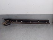 Recambio de molduras delanteras para land rover discovery 2.7 td v6 cat referencia OEM IAM DCB000146 DCB000146 