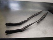 Replacement right front wiper arm for Chrysler Sebring Sedan (JR41) 2.0 LE OEM IAM reference 04805520AB 