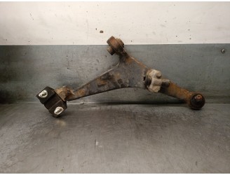 Replacement right front lower suspension arm for Citroën Saxo 1.1 OEM IAM reference 352079 352079 