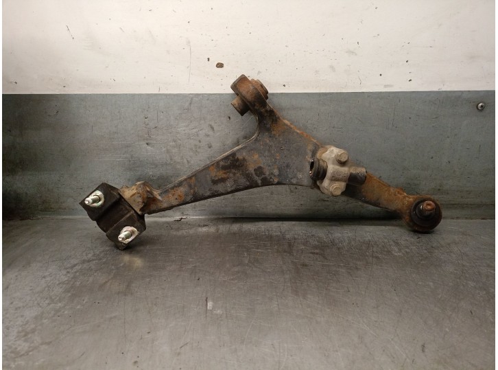Recambio de brazo suspension inferior delantero derecho para citroën saxo 1.1 referencia OEM IAM 352079 352079 