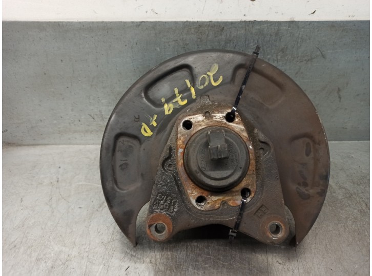 Recambio de mangueta trasera derecha para hyundai i10 1.2 cat referencia OEM IAM 527501G101  