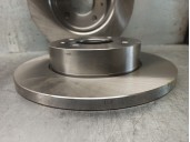 Recambio de disco freno trasero para alfa romeo 33 berlina referencia OEM IAM 6017323  