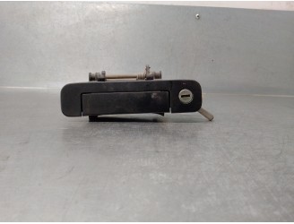 Recambio de maneta exterior delantera izquierda para audi 80 (82/83/84) 1.6 referencia OEM IAM 893837205A  4 PUERTAS