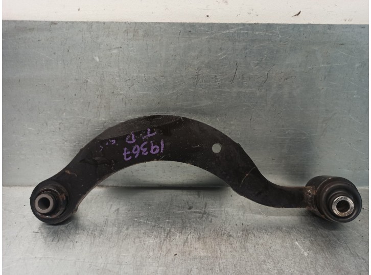 Recambio de brazo suspension superior trasero derecho para lexus ct 200h referencia OEM IAM 4877012010  
