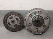 Replacement clutch kit for Renault Clio II Phase I (B/CBO) 1.6 OEM IAM reference 7700112672 LUK
