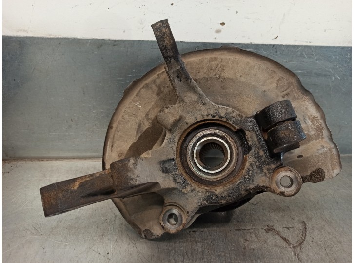 Recambio de mangueta delantera derecha para mitsubishi lancer berlina (cy0) inform referencia OEM IAM 3870A012  