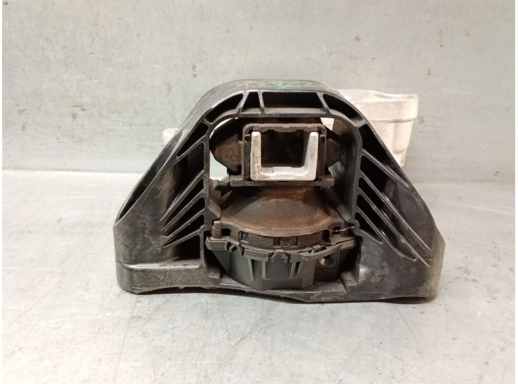 Recambio de soporte motor derecho para renault clio v (b7_) 1.6 e-tech 140 (b7mu) referencia OEM IAM 112106298R 112106298R 