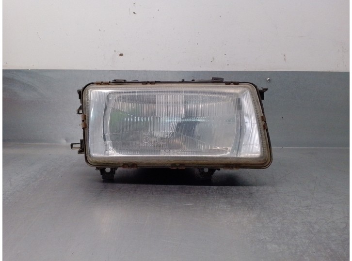 Recambio de faro derecho para audi 80 (82/83/84) 1.6 referencia OEM IAM 893941030H HALOGENO 4 PUERTAS