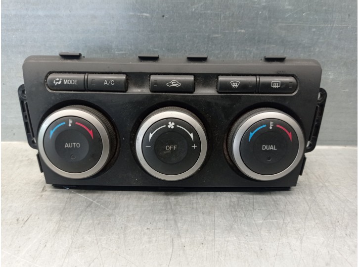 Replacement heating / air conditioning control unit for Mazda 6 sedan (GH) 2.2 turbodiesel cat OEM IAM reference GDB461190 T1006