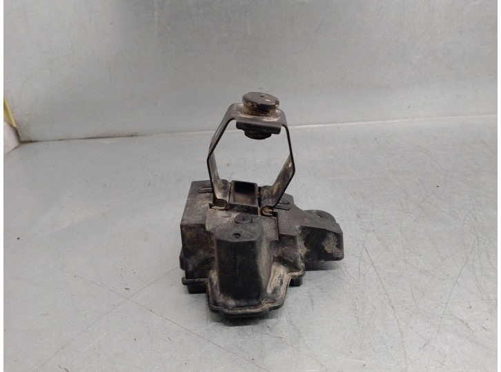 Recambio de soporte faro izquierdo para renault scenic iii 1.5 dci diesel fap referencia OEM IAM 625580028R 