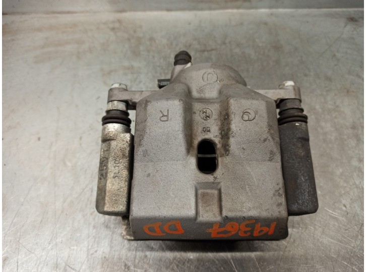 Recambio de pinza freno delantera derecha para lexus ct 200h referencia OEM IAM 4773047060  