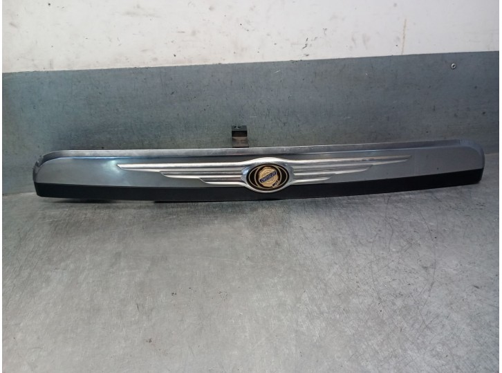 Recambio de maneta exterior porton para chrysler grand voyager v (rt) 2.8 crd referencia OEM IAM 68028046AA 68028046AA 