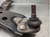 Recambio de brazo suspension inferior delantero izquierdo para lexus ct 200h referencia OEM IAM 4806947050  