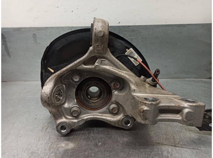 Recambio de mangueta delantera izquierda para lexus ct 200h referencia OEM IAM 4320247030  