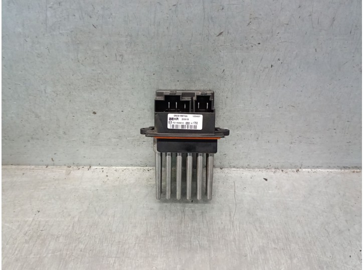 Replacement heater resistor for Chrysler Grand Voyager V (RT) 2.8 CRD OEM IAM reference 05061587AA 68029736AA 