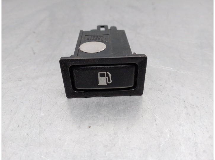 Recambio de boton apertura deposito para toyota avensis berlina (t25) 2.0 turbodiesel cat referencia OEM IAM 156795  