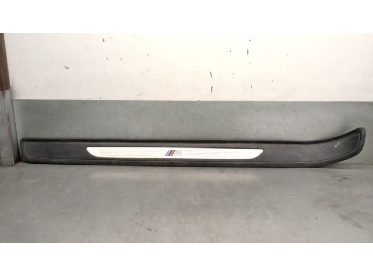 Recambio de moldura para bmw 3 coupé (e92) 320 d referencia OEM IAM 5148042855 