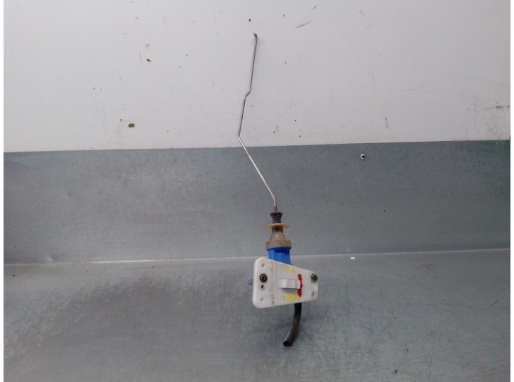 Recambio de motor cierre centralizado trasero izquierdo para audi 80 (82/83/84) 1.6 referencia OEM IAM 893862153D 4 PUERTAS