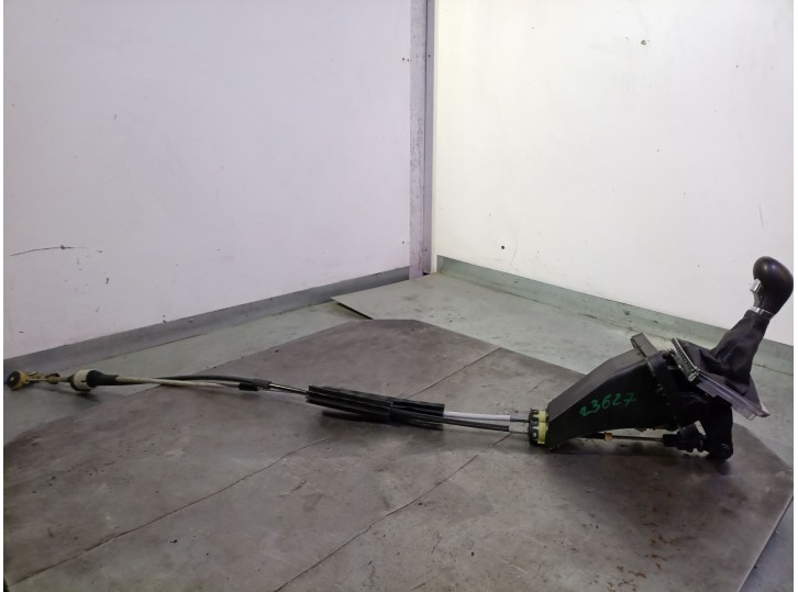 Recambio de palanca cambio para opel zafira tourer 1.6 cdti dpf referencia OEM IAM 8126600010 738568 8126600102