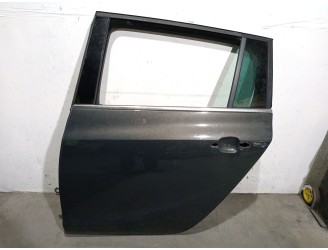 Recambio de puerta trasera izquierda para opel zafira tourer 1.6 cdti dpf referencia OEM IAM 124312 124312 