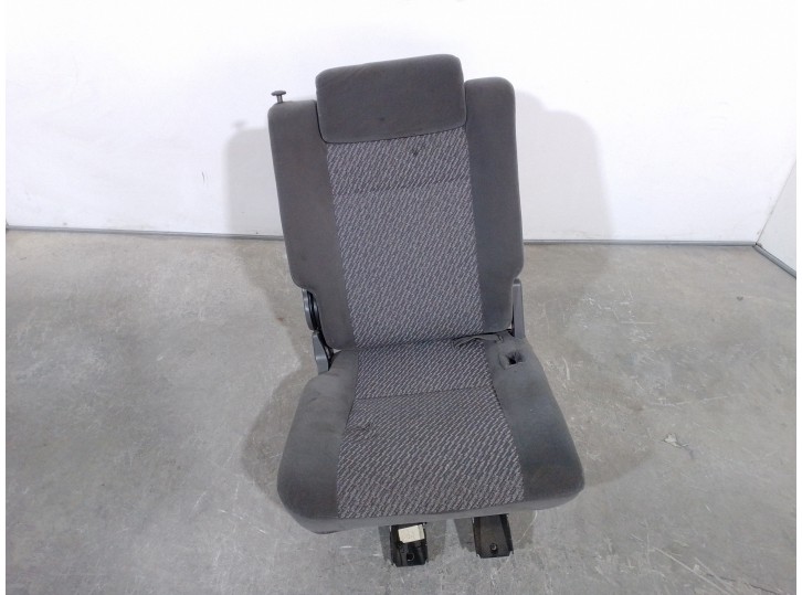 Recambio de asientos trasero derecho para opel monterey 3.1 turbodiesel referencia OEM IAM 4615384 TELA GRIS 5 PUERTAS