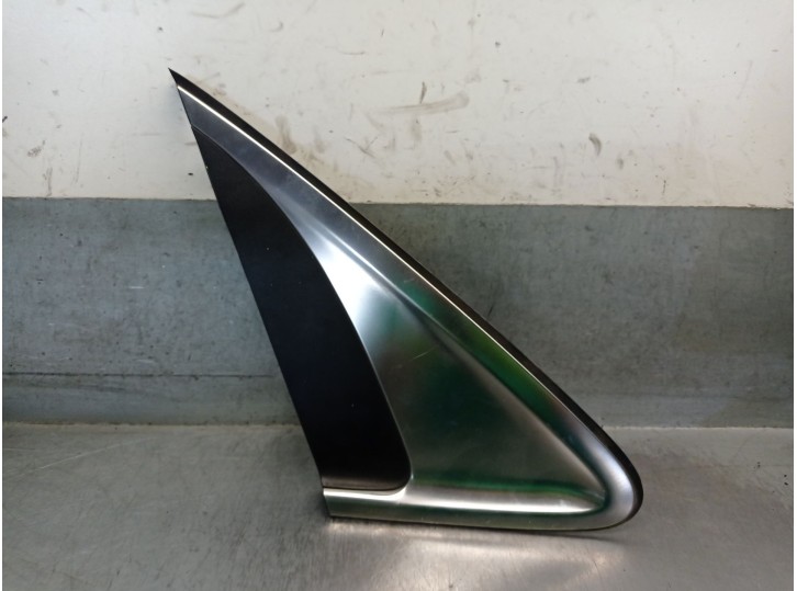 Recambio de molduras traseras para kia xceed (cd) 1.0 t-gdi referencia OEM IAM 87810J7800 87810J7800 