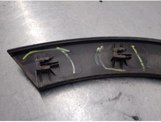 Recambio de aletin trasero izquierdo para opel corsa c 1.3 16v cdti cat (z 13 dt / ln9) referencia OEM IAM 13117271 13117271 